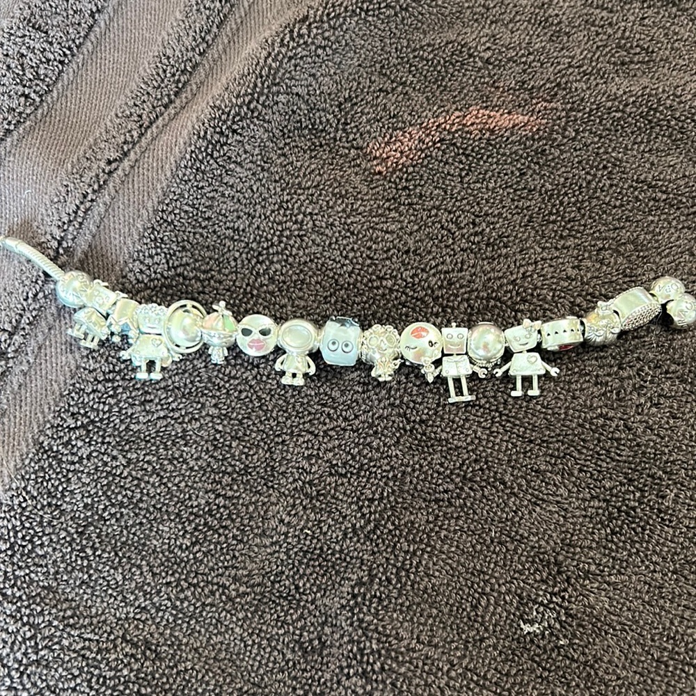 Pandora EMOJI braclet